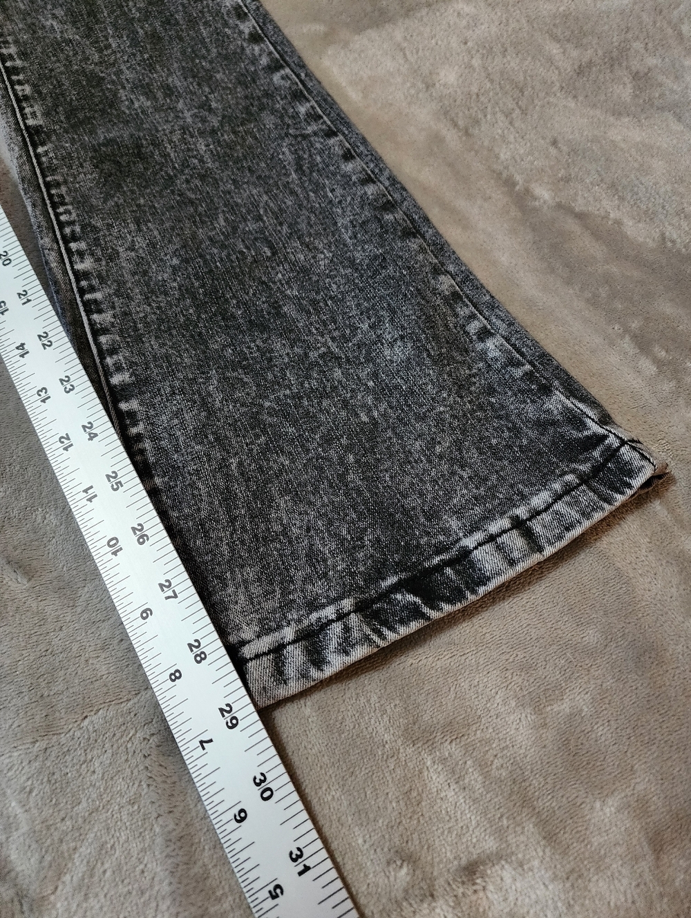Y2K Low Rise Flare | Acid Wash Denim Jeans | Bamboo | Size 7/8 NWT - Picture 2 of 8